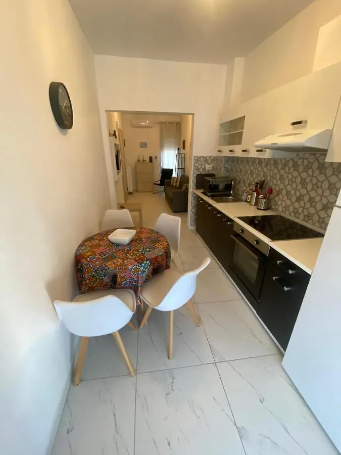 Cozy Apartment With Two Bedrooms With A Sea View Peraia
